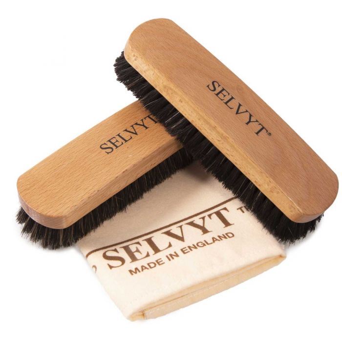 Selvyt Beechwood Horsehair Buffing Brush & Selvyt SR A Cloth